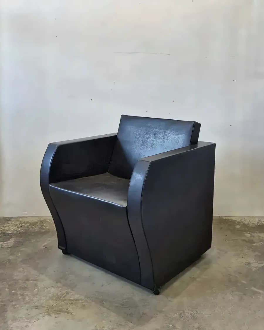 Комплект кресел Elementary модели Elm1 работы Жана Нувеля для Ligne Roset, 1991 год