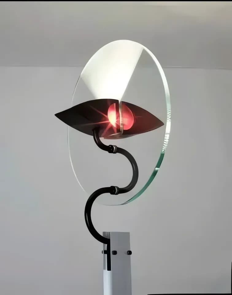Торшер Olimpia работы Карло Форколини для Artemide